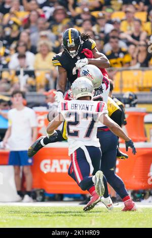 Sept 18th, 2022: Najee Harris #22 during the Pittsburgh Steelers vs New  England Patriots game in Pittsburgh, PA at Acrisure Stadium. Jason  Pohuski/CSM (Credit Image: © Jason Pohuski/CSM via ZUMA Press Wire) (