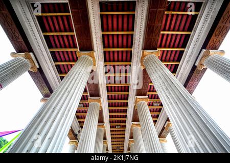 Kolkata, India. 18th Sep, 2022. Low angle view of the heritage Architecture of Prinsep Monument at Prinsep Ghat Kolkata. Prinsep Ghat is a ghat built in 1841 during the British era, along the Kolkata bank of the Hooghly River in India. It is one of the iconic destinations for tourist in kolkata. Credit: SOPA Images Limited/Alamy Live News Stock Photo