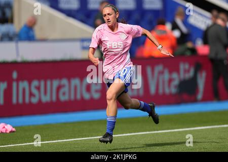 Leicester, UK. 18th Sep, 2022. September 18, 2022, Leicester, England, United Kingdom: Leicester, England, September 18th 2022: Aileen Whelan (10 Leicester City) warms up ahead of the Barclays FA Womens Super League game between Leicester City and Tottenham Hotspur at the King Power Stadium in Leicester, England. (Credit Image: © James Holyoak/Sport Press Photo via ZUMA Press) Credit: Zuma Press/Alamy Live News