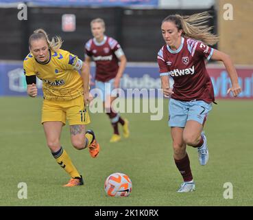 DAGENHAM ENGLAND - SEPTEMBER  18 : Lisa Evans (on loan from Arsenal) of West Ham United WFC takes on Lucy Graham of Everton during Barclays Women's Su Stock Photo