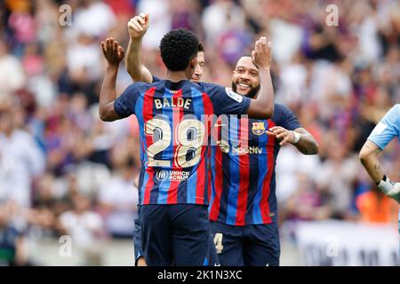 Robert Lewandowski and Alex Balde of FC Barcelona celebrates after scoring a goal during the La Liga match between FC Barcelona and Elche CF at Spotify Camp Nou Stadium in Barcelona, Spain, on September 17th, 2022. Photo Xavi Bonilla / SpainDPPI / DPPI - Photo: Xavi Bonilla/DPPI/LiveMedia Stock Photo