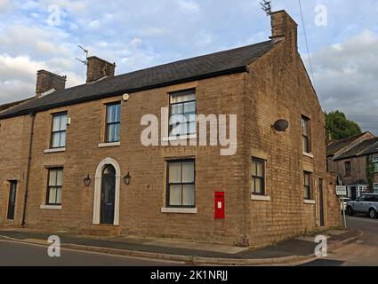 The ex-Grey Mare pub with ghost sign, 2 Glossop road, Charlesworth, High Peak, Derbyshire, England, UK, SK13 5EZ Stock Photo