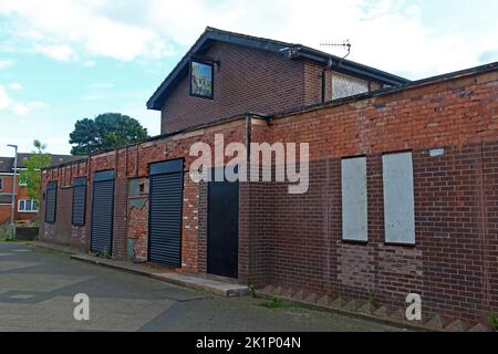 The Melandra Castle Pub,now closed and boarded up, Winster Mews, Gamesley, Glossop, Derbyshire, SK13 Stock Photo