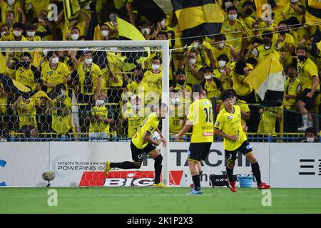 Sankyo Frontier Kashiwa Stadium, Chiba, Japan. 17th Sep, 2022. Douglas (Reysol), SEPTEMBER 17, 2022 - Football/Soccer : 2022 J1 League match between Kashiwa Reysol 1-1 Kawasaki Frontale at Sankyo Frontier Kashiwa Stadium, Chiba, Japan. Credit: Naoki Morita/AFLO SPORT/Alamy Live News Stock Photo