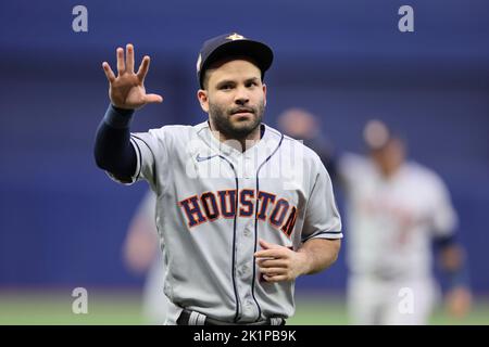 St. Petersburg, United States. 19th Sep, 2022. St. Petersburg, FL. USA; Houston Astros second baseman Jose Altuve (27) jogs to the dugout and waves to fans prior to a major league baseball game against the Tampa Bay Rays, Monday, September 19, 2022, at Tropicana Field. The Astros beat the Rays and clinched the American West Division by the score of 4-0. (Kim Hukari/Image of Sport) Photo via Credit: Newscom/Alamy Live News