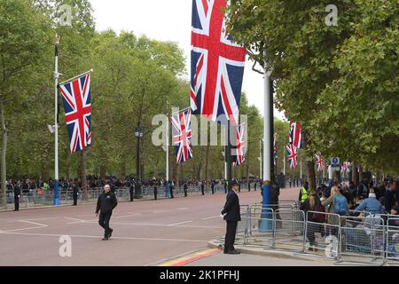 The Mall is ready and secured for Queen Elizabeth II funeral procession, London, UK Stock Photo
