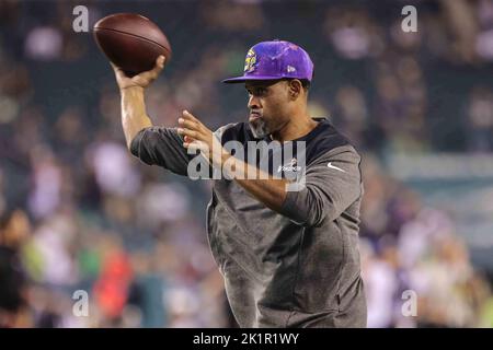 Washington Redskins Keenan McCardell (80) and James Thrash