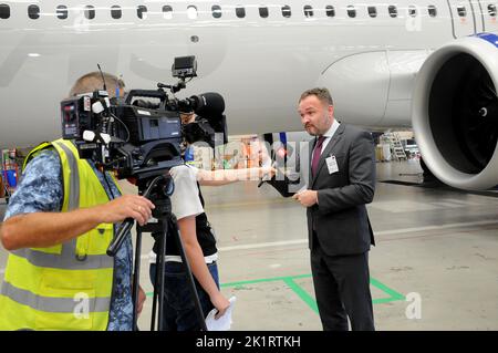 Kastrup/Copenahgen /Denmark/20 Septemeber2022/  Denamrk miistrer for Cklimate and eneergy Dan Jorgensen holds join press confeence with Ms.Tine Branmsen danish minister for transport and Jeppe Bruus danish minister for taxation and revenue  Thomsbye admsdiretcor for Copenhaageh airport and partner climate ann SAS diretcor Simon Pauck Hansen an Copenhagen Int.airport in Kastrup. Green airtarvel for all  (Photo. Francis Joseph Dean/Dean Pictures. Stock Photo