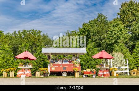 Farm stand on the North Fork of Long Island Stock Photo