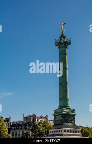 The July Column is a monumental column in Paris commemorating the Revolution of 1830. It stands in the center of the Place de la Bastille. Stock Photo