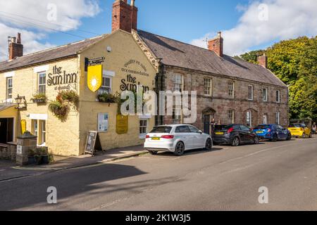 The Star Inn, a public house or pub in the coastal village of Alnmouth, Northumberland, England, UK Stock Photo