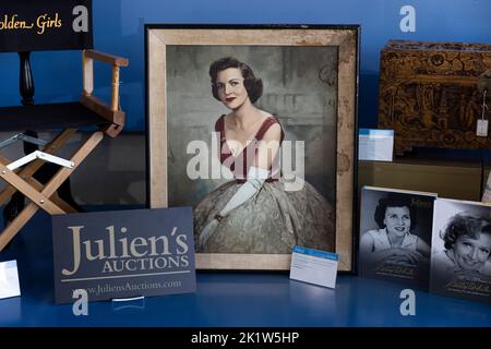 Beverly Hills, USA. 20th Sep, 2022. Betty White's Collection of Memorabilia is up for auction Julien's Auctions. 9/20/2022 Beverly Hills, CA., USA (Photo by Ted Soqui/SIPA USA) Credit: Sipa USA/Alamy Live News Stock Photo