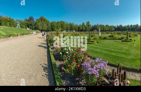 The formal baroque garden of the palace Het Loo Stock Photo