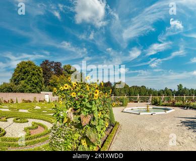 The formal baroque garden of the palace Het Loo Stock Photo