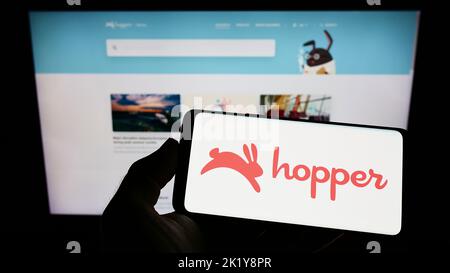 Hopper app logo on a smartphone screen Stock Photo - Alamy
