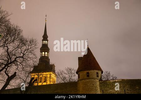 Tallinn, Estonia -  January 4, 2020: night view of the towers of Tallinn and the walls, in the old part of the city centre. Sign to the Kiek in de Kok Stock Photo