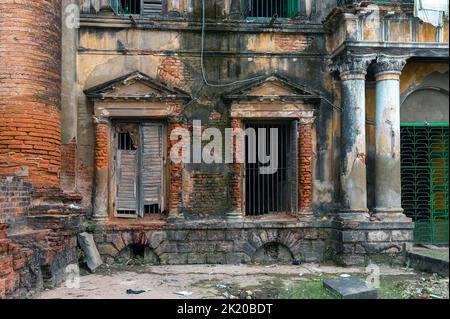 Howrah, West Bengal, India - 26th October 2020 : Vintage doors, windows and walls of old Andul Rajbarhi , a palace or rajbari near Kolkata in Andul. Stock Photo