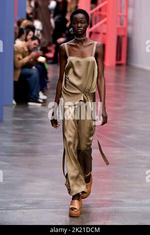 Milan Fashion Week S/S 2023: Fendi to No 21