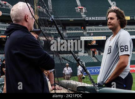 Baltimore, USA. 21st Sep, 2022. BALTIMORE, MD - SEPTEMBER 21: Detroit Tigers relief pitcher Jason Foley (68) talks to a fan before a MLB game between the Baltimore Orioles and the Detroit Tigers, on September 21, 2022, at Orioles Park at Camden Yards, in Baltimore, Maryland. (Photo by Tony Quinn/SipaUSA) Credit: Sipa USA/Alamy Live News Stock Photo