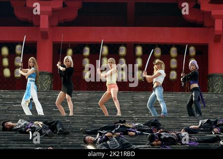 DEVON AOKI, HOLLY VALANCE, SARAH CARTER, JAIME PRESSLY, NATASSIA MALTHE, DOA: DEAD OR ALIVE, 2006 Stock Photo