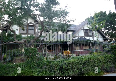 Los Angeles, California USA 15th September 2022 A general view of atmosphere of Singer Marvin Gaye's Murder Location by his Father Marvin Gay Sr. on April 1,1984 at 2101 South Gramercy Place in Los Angeles, California USA. Photo by Barry King/Alamy Stock Photo Stock Photo