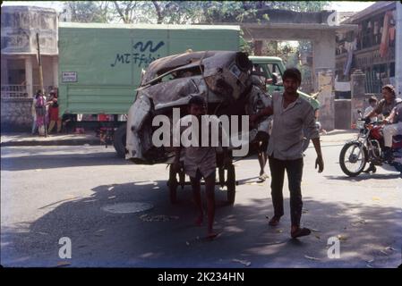 Hand Cart Pullers, Shifting Luggage Mumbai Stock Photo