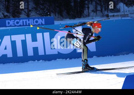Franziska Hildebrand (Deutschland) beim IBU Biathlon Weltcup Pursuit 10 km Frauen Ruhpolding 2022 Stock Photo
