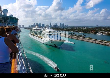 Miami, USA - April 29, 2022: People seeing off the ship Royal Caribbean Cruise Line Jewel Of The Seas ship at Miami, USA on April 29, 2022 Stock Photo