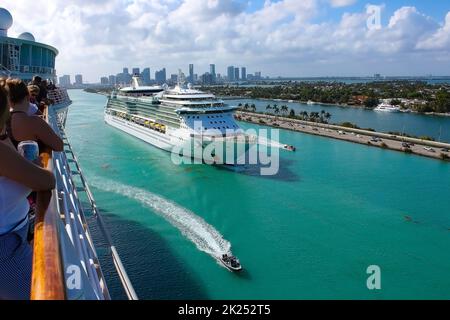 Miami, USA - April 29, 2022: People seeing off the ship Royal Caribbean Cruise Line Jewel Of The Seas ship at Miami, USA on April 29, 2022 Stock Photo