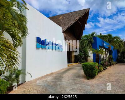Cozumel, Mexico - May 04, 2022: Street view of Dolphinarium Dolphinaris Blue Cozumel, Marine tourist attraction allowing visitors to feed, pet and swi Stock Photo