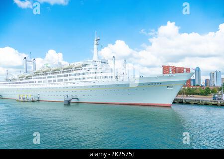 Amsterdam, Nederland - September, 2022: High rise industrial buildings located in Rotterdam. Stock Photo