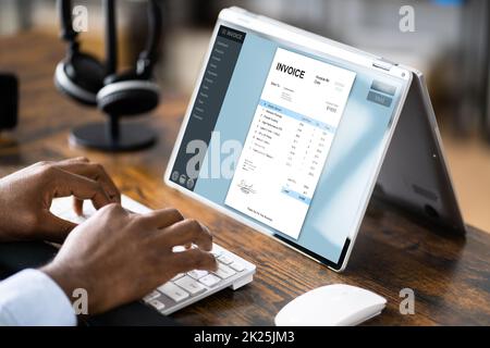 Online Digital E Invoice Stock Photo