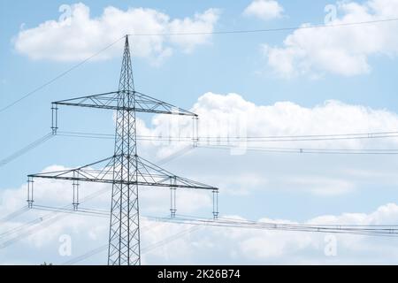Electricity pylon for extensive free power transmission of high voltage ...