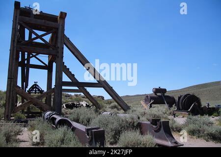 The abandoned pump of the Bodie ghost town in the desert Stock Photo