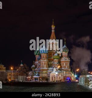Night St. Basil Cathedral Stock Photo - Alamy