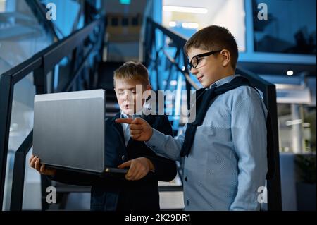 Boss chief standing teaching manager online work Stock Photo