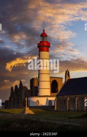 Saint-Mathieu Lighthouse, Pointe Saint-Mathieu in Plougonvelin, Finistere, France Stock Photo