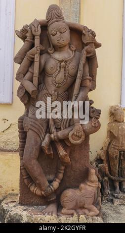 Dancing Sculpture of Lord Shiva in front of Sukh Mahal, Bundi, Rajasthan, India. Stock Photo