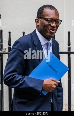 London, UK. 23rd Sep, 2022. Kwasi Kwarteng, The Chancellor of the Exchequer, leaves No 11 Downing Street to make a statement on the government's plans for growth. Credit: Guy Bell/Alamy Live News Stock Photo