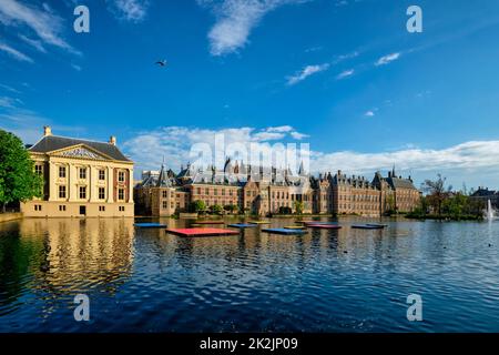 Hofvijver lake and Binnenhof , The Hague Stock Photo