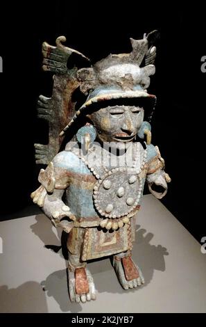 post-classical, Mayan, Anthropomorphic (ceramic) incense burner alluding to the four cardinal points and the centre of the cosmos. Mayapan, Yucatan, Mexico. 1250-1550 AD Stock Photo