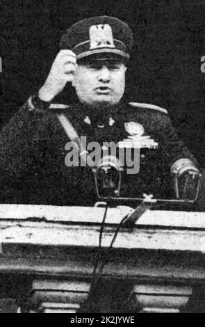 Benito Mussolini (1883-1945) Italian Fascist dictator, on the evening of 10 June 1940 addressing the crowd in the Palazzo Venezia, informing them that Italy had declared war on France and Britain. Stock Photo