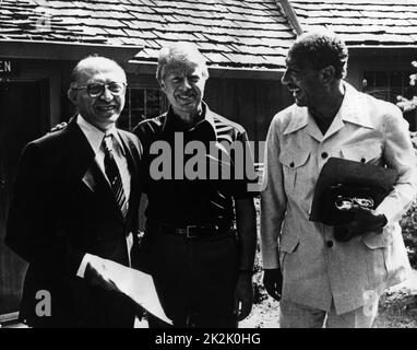 Israeli Prime Minister Menachem Begin, Jimmy Carter, President of the United States Anwar Sadat, President of Egypt met for talks at Camp David 1978 Stock Photo