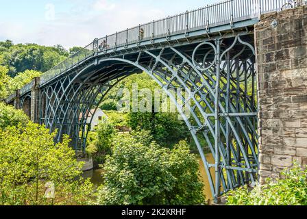 The Iron Bridge crosses the River Severn at the Ironbridge Gorge in Shropshire, England Stock Photo