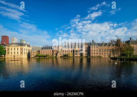 Hofvijver lake and Binnenhof , The Hague Stock Photo