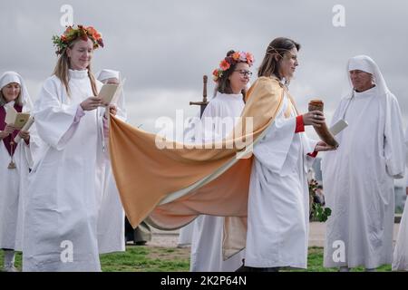 London, UK. 23rd September, 2022. British Druid Order celebrates Autumnal Equinox on Primrose Hill. Credit: Guy Corbishley/Alamy Live News Stock Photo