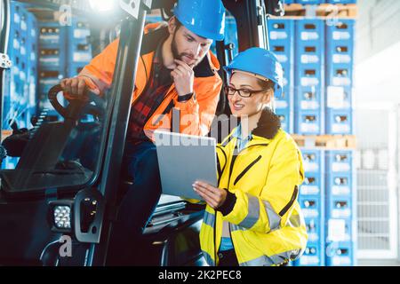 Team in beverage logistics on deployment briefing Stock Photo