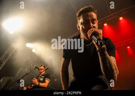 A beautiful shot of Danny Jones of Mcfly performing at Tom Kerridge's Pub in the Park in St Albans Stock Photo