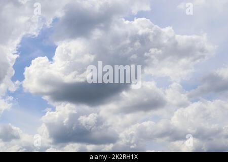 Beautiful white cirrus cloud formations on a deep blue sky Stock Photo ...