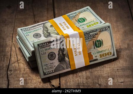Stacks of 100 dollars banknotes bundles Stock Photo - Alamy